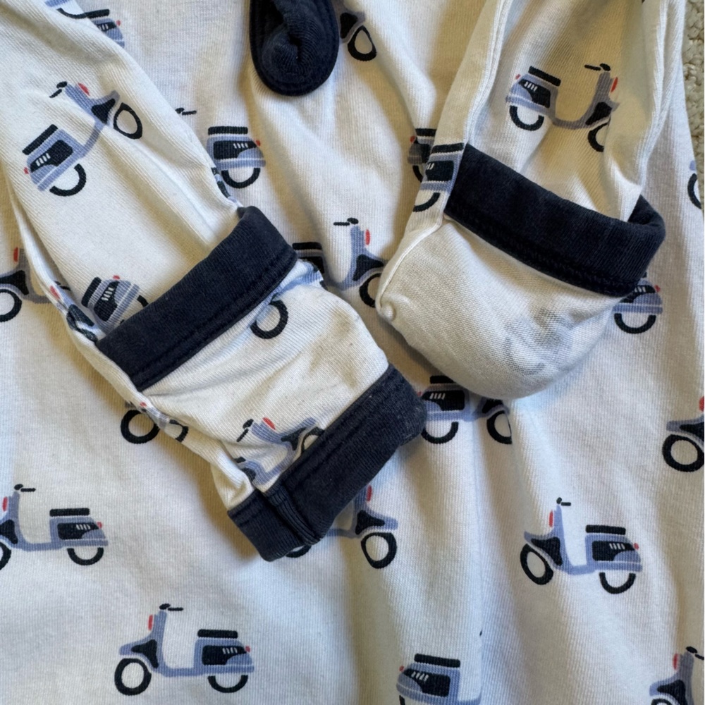 Monica + Andy Pajamas Sleep Gown with Bicycle Print Organic Cotton Hand Cuffs - Picture 3 of 5